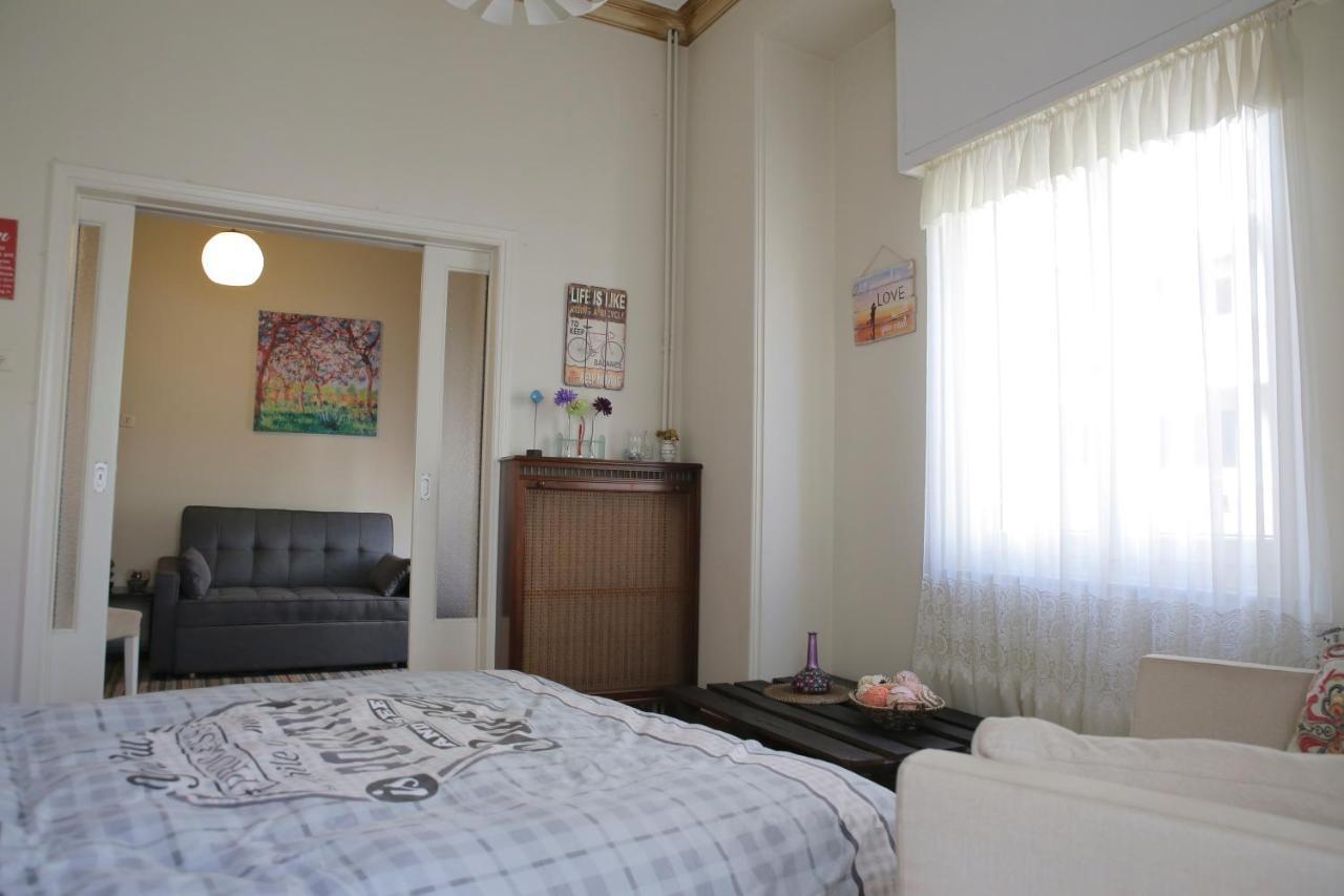 Mairas House Collection Apartment เอเธนส์ ภายนอก รูปภาพ